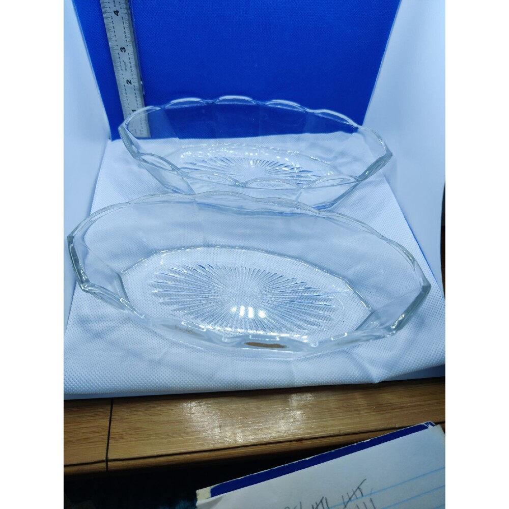 2 Glass Serving Dishes